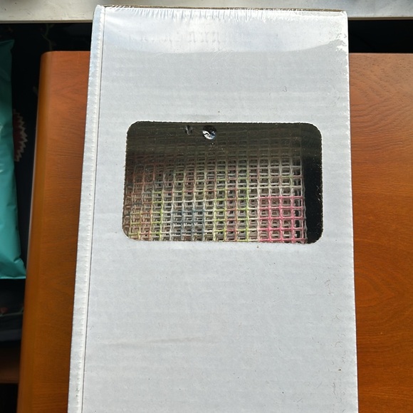 WONDERART new in package rug hook kit - Picture 3 of 4